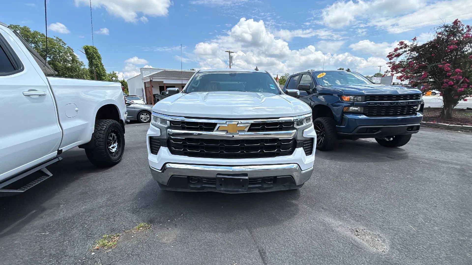 chevrolet silverado 1500 2023 1GCUDDEDXPZ316083 image